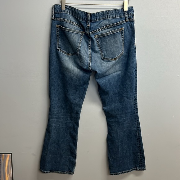 Gap curvy profile, size 30 bit of a flare leg denim jeans - Picture 5 of 6